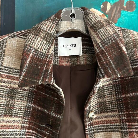 Ricki's Plaid Cropped Blazer in Brown and Cream XS - Picture 5 of 16